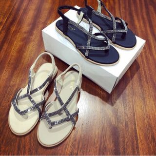 saldan đá quai chéo