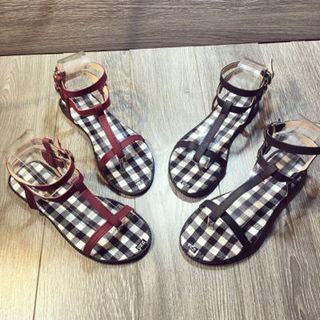 giày sandal caro