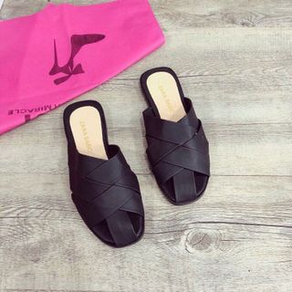 dép sục chất da