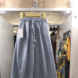 quần ống rộng xẻ lai