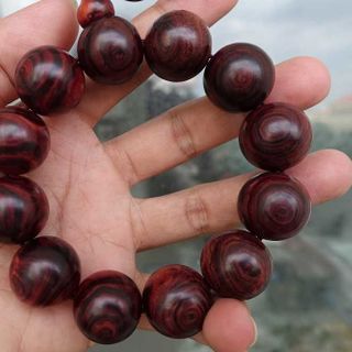 Vòng Tay Gỗ Trắc
