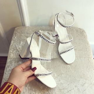giày sandal cao got vuông