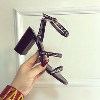 giày sandal cao got vuông