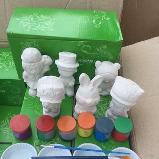 bộ 10 tượng thạch cao kèm màu vẽ