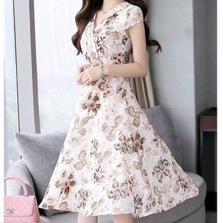 ĐẦM XOÈ CỔ V HOẠ TIẾT HOA D539