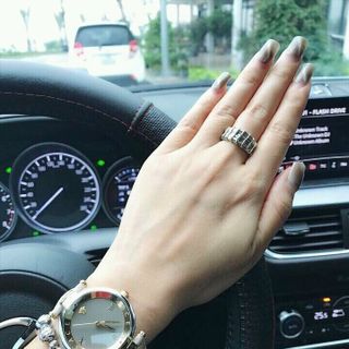 Đồng hồ vêrsacee siêu cấp