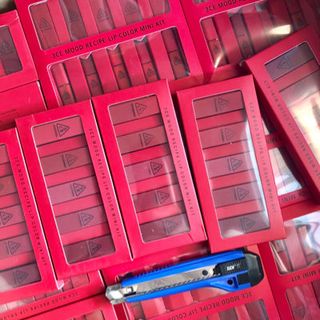 Set son 3CEs đỏ 5 cây mini