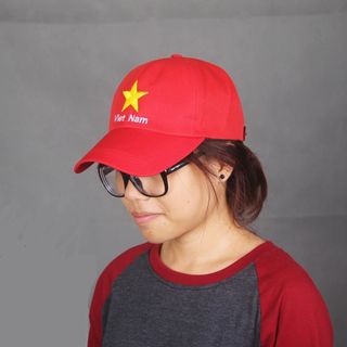 Mũ cờ đỏ sao vàng