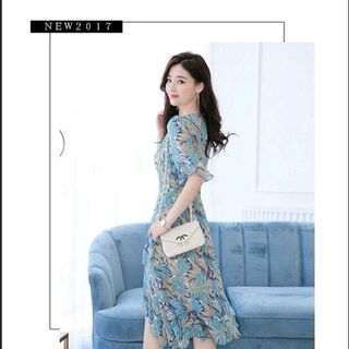 ĐẦM XOÈ HOẠ TIẾT LÁ NỀN XANH - D542