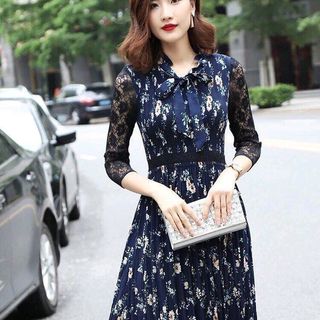 ĐẦM XOÈ HOA TAY REN