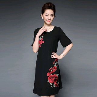 ĐẦM SUÔNG THÊU HOA SANG TRỌNG