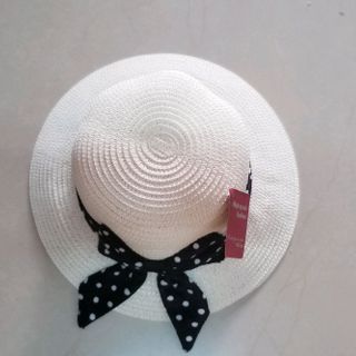 Nón cói đi biển