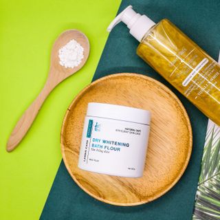 Tắm Trắng Khô DRY WHITENING BATH FLOUR