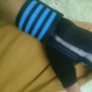 GĂNG TAY TẬP GYM NAM NỮ