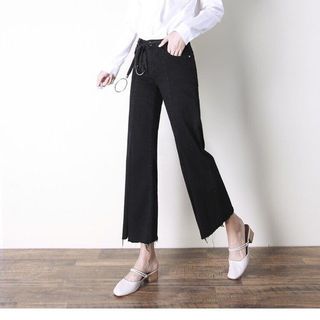 QUẦN JEANS ỐNG LOE XẺ TRƯỚC