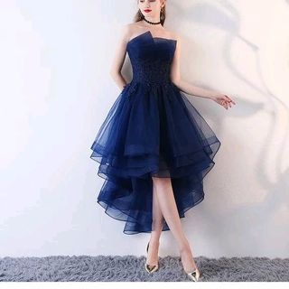 ĐẦM XÒE ĐUÔI TÔM CÚP XẾP