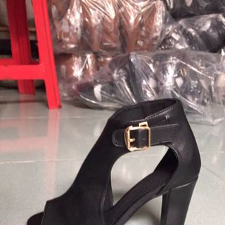 giày sandal boot