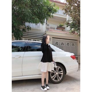 Váy đuôi cá phối màu đen trắng