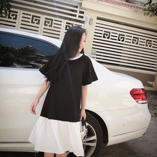 Váy đuôi cá phối màu đen trắng