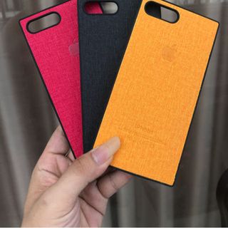 ốp vải vuông xịn đây