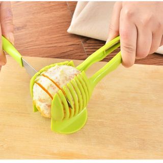 Dụng Cụ Cắt Lát Cà Chua và Gắp Bánh