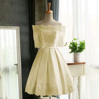 ĐẦM XÒE XẾP LI TRỄ VAI