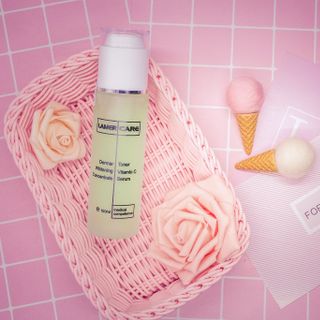 Nước Thân Thu Nhỏ Lỗ Chân Lông WHITENING TONE