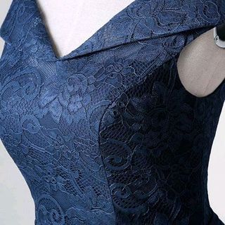 ĐẦM XÒE REN TRỄ VAI