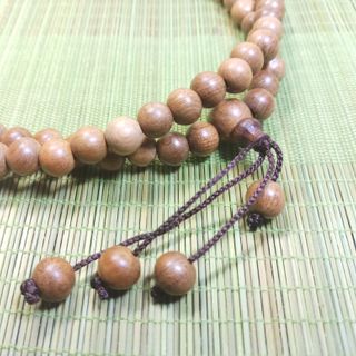 Chuỗi hạt Gỗ Bách Xanh Tròn