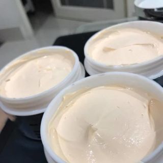 KEM BODY YAOURT 3 IN 1 KÍCH-KHÓA-DƯỠNG TRẮNG DA 150g