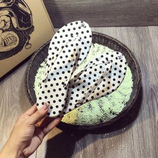 dép kẹp chấm bi xinh