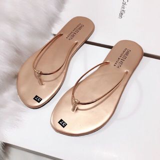 dép kẹp nhũ