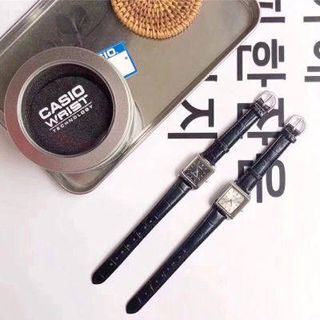 đồng hồ mặt vuông 2828