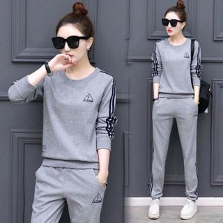 BỘ ĐỒ THỂ THAO NỮ THUÊ TAM GIÁC