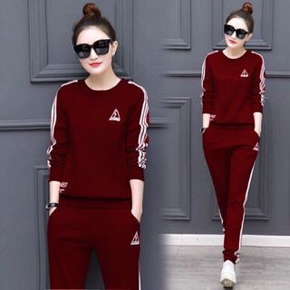 BỘ ĐỒ THỂ THAO NỮ THUÊ TAM GIÁC