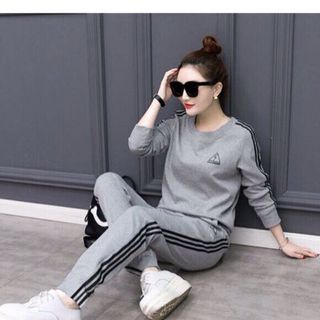 BỘ ĐỒ THỂ THAO NỮ THUÊ TAM GIÁC
