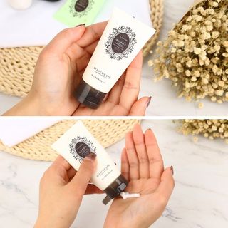 Sữa rửa mặt bùn khoáng Maycreate