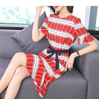 ĐẦM SUÔNG HỌA TIẾT ĐUÔI CÁ EO THẮT DÂY