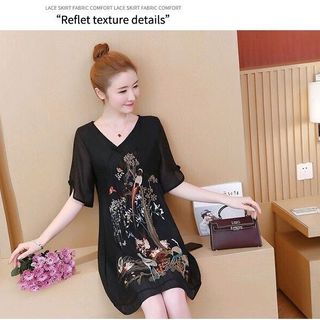 ĐẦM SUÔNG CHỮ A THÊU HỌA TIẾT PHONG CẢNH