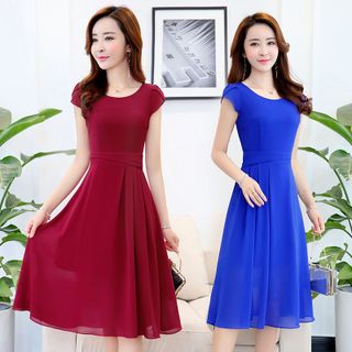 Đầm Voan Xòe Đỏ Tay Búp