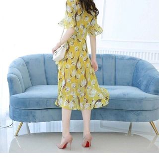 ĐẦM XOÈ HOA TULIP TAY LOE