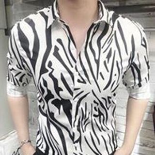 nhiều mẫu nhất