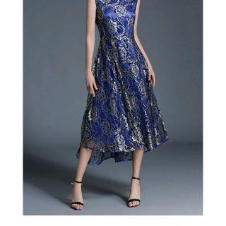 ĐẦM MAXI REN HOA XANH
