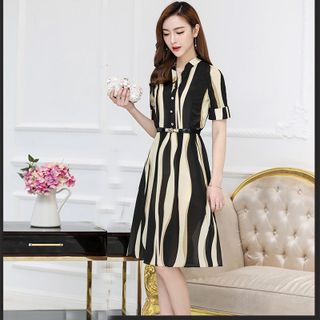 Đầm Xòe Phối Màu Cổ Trụ Tay Lỡ