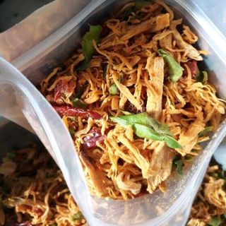 khô gà lá chanh