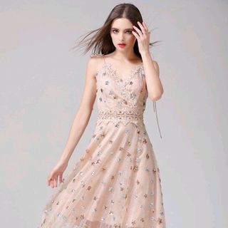 ĐẦM DỰ TIỆC ĐÍNH KIM SA
