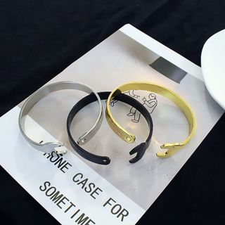VÒNG TAY HÌNH CỜ LÊ CÁ TÍNH VÀ NĂNG ĐÔNG
