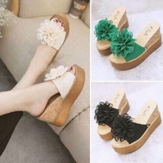 Dép đế xuồng cách điệu