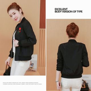 CTKM Sale DG 89k - Áo Khoác Thể Thao Dù Hai Lớp Thêu Hoa Hồng Đen