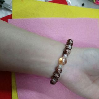 chuỗi đeo tay hạt đá giá sỉ 20k 1 chuỗi z a l o 0 9 87217952